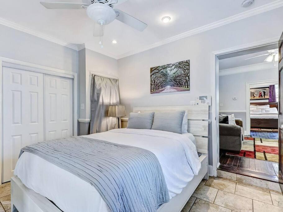 Historic Savannah Gold Private Condo With Pool - 2Bed, 1&Half Bath, Sleeps 6, 1St Floor, 15 Min Walk To Historic Savannah Center And All Attractions Buitenkant foto