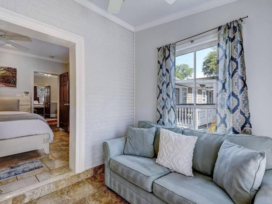 Historic Savannah Gold Private Condo With Pool - 2Bed, 1&Half Bath, Sleeps 6, 1St Floor, 15 Min Walk To Historic Savannah Center And All Attractions Buitenkant foto