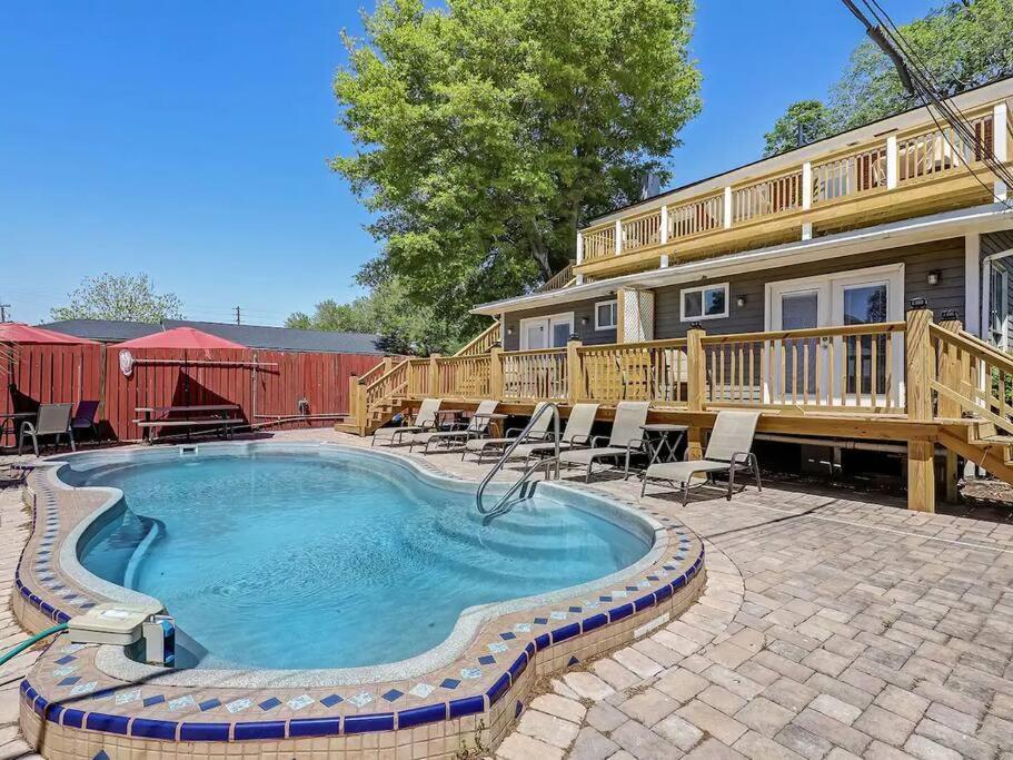 Historic Savannah Gold Private Condo With Pool - 2Bed, 1&Half Bath, Sleeps 6, 1St Floor, 15 Min Walk To Historic Savannah Center And All Attractions Buitenkant foto